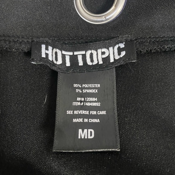 Black HOTTOPlC 

Ring Skater Skirt - Picture 8 of 9